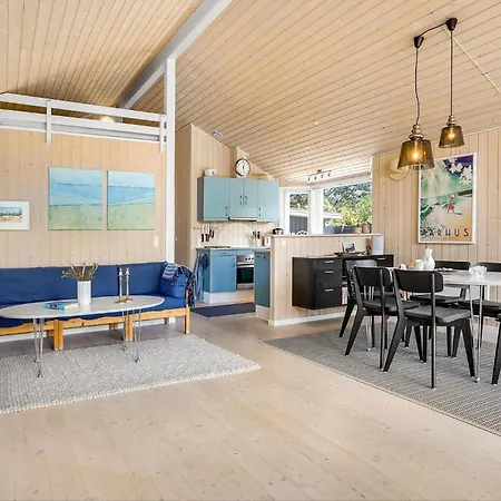 Lovely In With Kitchen *