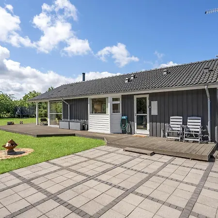 Tatil Evi Lovely In With Kitchen Grenå