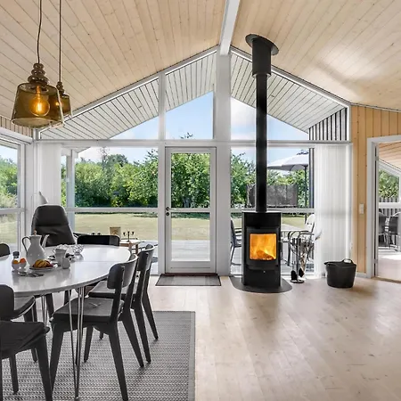 Lovely In With Kitchen Grenå