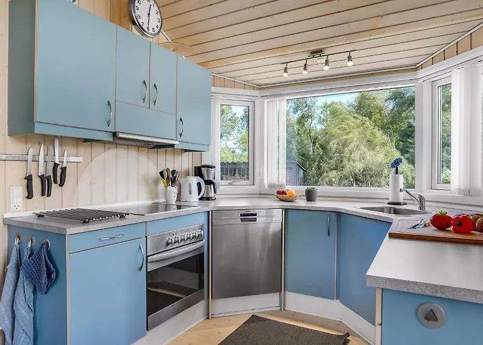 Lovely In With Kitchen